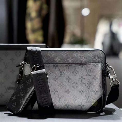 louis vuitton bill pouch|louis vuitton pouch male.